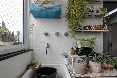 Apartamento para alugar com 98m², 3 quartos e 1 vagaÁrea de Serviço