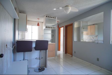 Sala de apartamento para alugar com 2 quartos, 42m² em Canudos, Novo Hamburgo