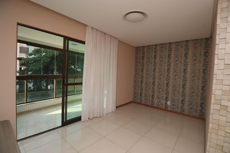 Apartamento para alugar com 74m², 2 quartos e 1 vaga Apartamento para alugar com 74m², 2 quartos e 1 vagaSala