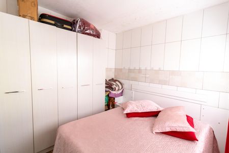 Casa à venda com 25m², 2 quartos e 3 vagas Casa à venda com 25m², 2 quartos e 3 vagasQuarto 2