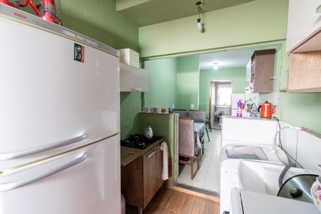 Casa à venda com 25m², 2 quartos e 3 vagas Casa à venda com 25m², 2 quartos e 3 vagasCozinha e Área de Serviço