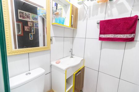 Casa à venda com 25m², 2 quartos e 3 vagas Casa à venda com 25m², 2 quartos e 3 vagasBanheiro