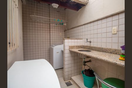 Casa para alugar com 112m², 3 quartos e 1 vagaÁrea de Serviço