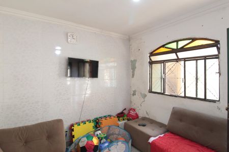 Sala de casa à venda com 3 quartos, 200m² em Rio Branco, Belo Horizonte