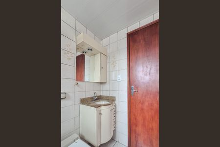 Apartamento à venda com 76m², 2 quartos e 1 vaga Apartamento à venda com 76m², 2 quartos e 1 vagaBanheiro Social