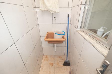 Casa de condomínio para alugar com 57m², 2 quartos e 1 vagaÁrea de Serviço
