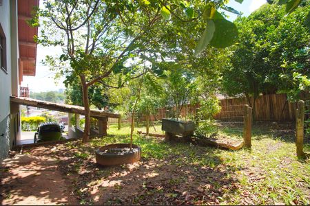 Casa à venda com 220m², 4 quartos e 3 vagasQuintal