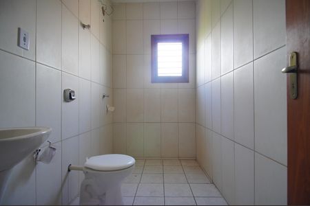 Casa à venda com 220m², 4 quartos e 3 vagasBanheiro