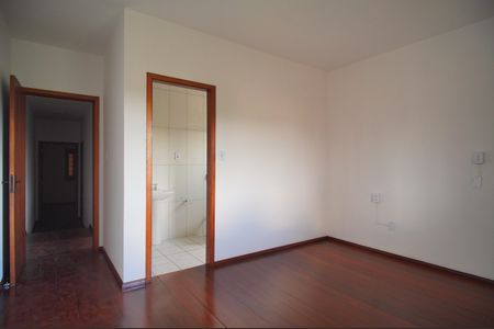 Casa à venda com 220m², 4 quartos e 3 vagasSuíte