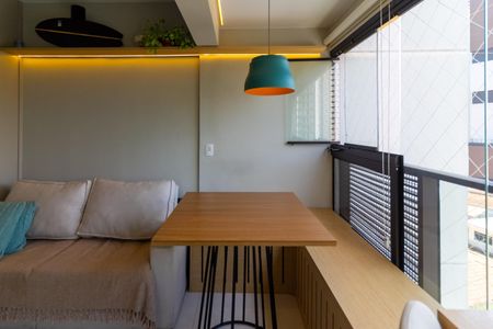 Varanda de kitnet/studio para alugar com 1 quarto, 27m² em Jardim das Acacias, São Paulo