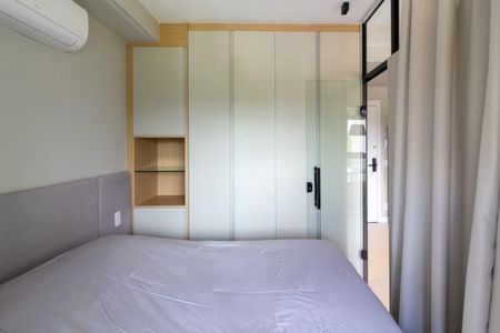 Studio para alugar com 27m², 1 quarto e 1 vaga Studio para alugar com 27m², 1 quarto e 1 vagaQuarto