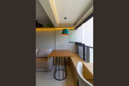 Studio para alugar com 27m², 1 quarto e 1 vaga Studio para alugar com 27m², 1 quarto e 1 vagaVaranda