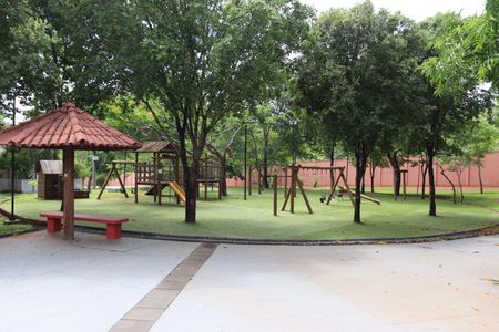 Casa de condomínio para alugar com 247m², 4 quartos e 2 vagasÁrea comum