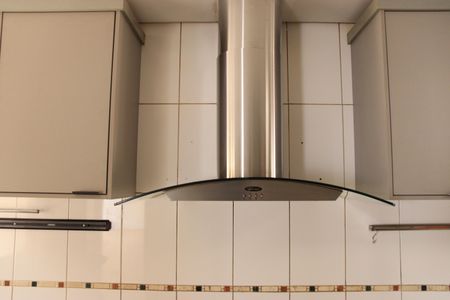 Casa de condomínio para alugar com 247m², 4 quartos e 2 vagasCozinha