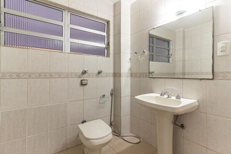 Apartamento para alugar com 140m², 3 quartos e 1 vaga Apartamento para alugar com 140m², 3 quartos e 1 vagaBanheiro