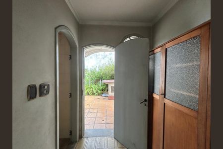 Casa para alugar com 100m², 3 quartos e 5 vagas Casa para alugar com 100m², 3 quartos e 5 vagasQuarto de serviço 1