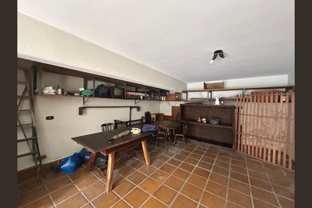 Casa para alugar com 100m², 3 quartos e 5 vagas Casa para alugar com 100m², 3 quartos e 5 vagasGaragem Coberta