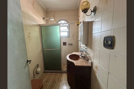 Casa para alugar com 100m², 3 quartos e 5 vagas Casa para alugar com 100m², 3 quartos e 5 vagasBanheiro Social