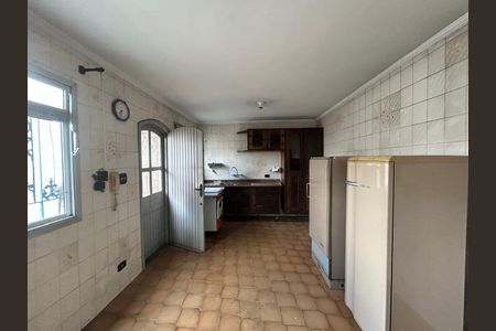 Casa para alugar com 100m², 3 quartos e 5 vagas Casa para alugar com 100m², 3 quartos e 5 vagasCozinha