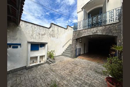 Casa para alugar com 100m², 3 quartos e 5 vagas Casa para alugar com 100m², 3 quartos e 5 vagasGaragem descoberta