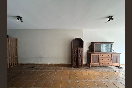 Casa para alugar com 100m², 3 quartos e 5 vagas Casa para alugar com 100m², 3 quartos e 5 vagasGaragem Coberta