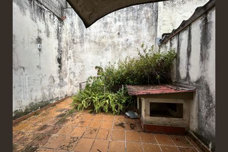 Casa para alugar com 100m², 3 quartos e 5 vagas Casa para alugar com 100m², 3 quartos e 5 vagasQuintal - Corredor