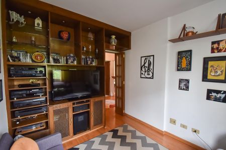 Apartamento à venda com 154m², 4 quartos e 3 vagasQuarto 1