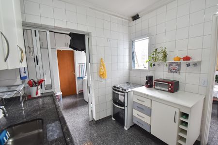Apartamento à venda com 154m², 4 quartos e 3 vagasCozinha