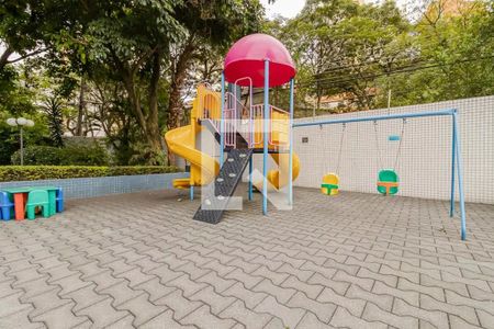 Apartamento à venda com 154m², 4 quartos e 3 vagasÁrea comum - Playground