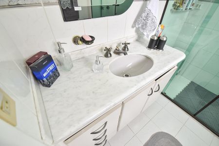 Apartamento à venda com 154m², 4 quartos e 3 vagasBanheiro da suíte