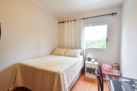 Apartamento à venda com 154m², 4 quartos e 3 vagasQuarto 2