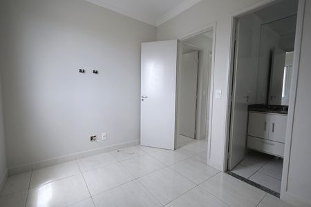 Apartamento à venda com 65m², 3 quartos e 2 vagas Apartamento à venda com 65m², 3 quartos e 2 vagasQuarto Suíte