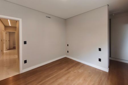 Casa de condomínio à venda com 210m², 3 quartos e 4 vagas Casa de condomínio à venda com 210m², 3 quartos e 4 vagasSuíte 3