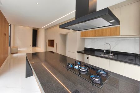 Casa de condomínio à venda com 210m², 3 quartos e 4 vagas Casa de condomínio à venda com 210m², 3 quartos e 4 vagasCozinha