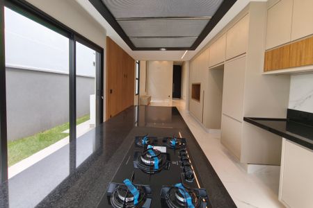 Casa de condomínio à venda com 210m², 3 quartos e 4 vagas Casa de condomínio à venda com 210m², 3 quartos e 4 vagasCozinha