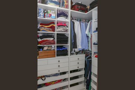 Apartamento à venda com 222m², 3 quartos e 3 vagasSuíte 1