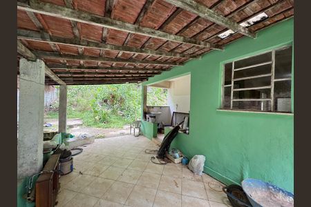 Casa para alugar com 120m², 2 quartos e 2 vagas Casa para alugar com 120m², 2 quartos e 2 vagasÁrea externa - Garagem