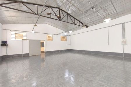 Casa para alugar com 360m², 2 quartos e 3 vagasSalão