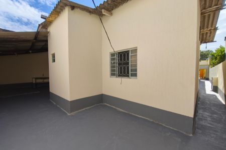 Casa para alugar com 360m², 2 quartos e 3 vagasQuintal
