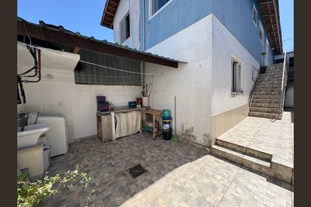 Casa à venda com 95m², 3 quartos e 2 vagas Casa à venda com 95m², 3 quartos e 2 vagasLavanderia