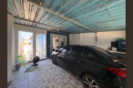 Casa à venda com 95m², 3 quartos e 2 vagas Casa à venda com 95m², 3 quartos e 2 vagasGaragem