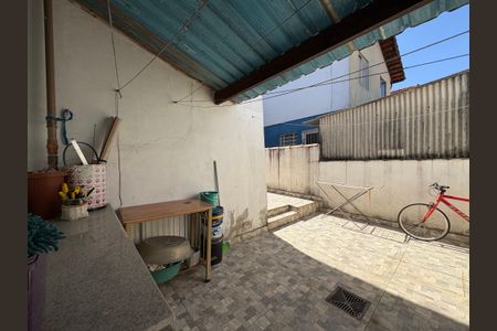 Casa à venda com 95m², 3 quartos e 2 vagas Casa à venda com 95m², 3 quartos e 2 vagasLavanderia