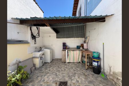 Casa à venda com 95m², 3 quartos e 2 vagas Casa à venda com 95m², 3 quartos e 2 vagasLavanderia