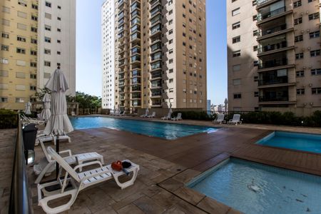 Apartamento à venda com 69m², 2 quartos e 1 vagaPiscina