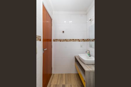 Casa de condomínio para alugar com 84m², 2 quartos e 1 vaga Casa de condomínio para alugar com 84m², 2 quartos e 1 vagaBanheiro da Suíte 2