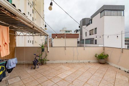 Apartamento para alugar com 216m², 4 quartos e 1 vagaVaranda