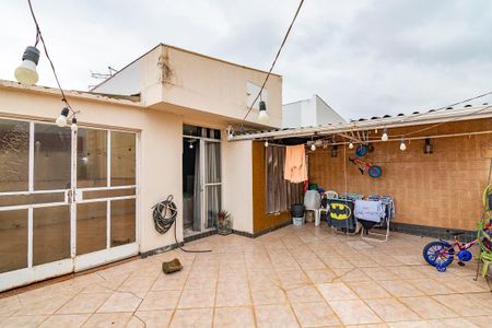 Apartamento para alugar com 216m², 4 quartos e 1 vagaVaranda