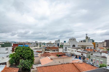 Apartamento para alugar com 216m², 4 quartos e 1 vagaVaranda