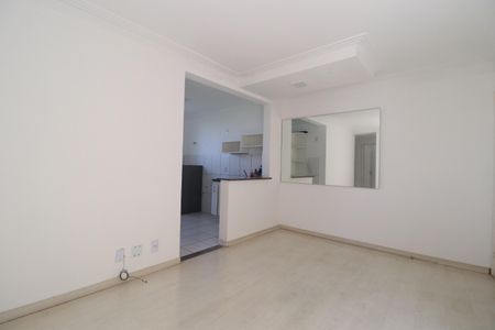 Sala de apartamento para alugar com 3 quartos, 45m² em Santa Mônica, Uberlândia