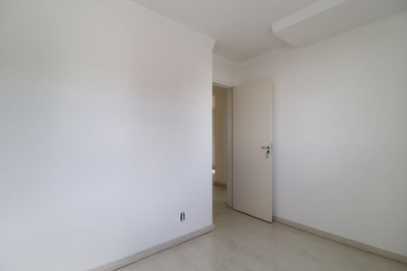 Quarto  de apartamento para alugar com 3 quartos, 45m² em Santa Mônica, Uberlândia